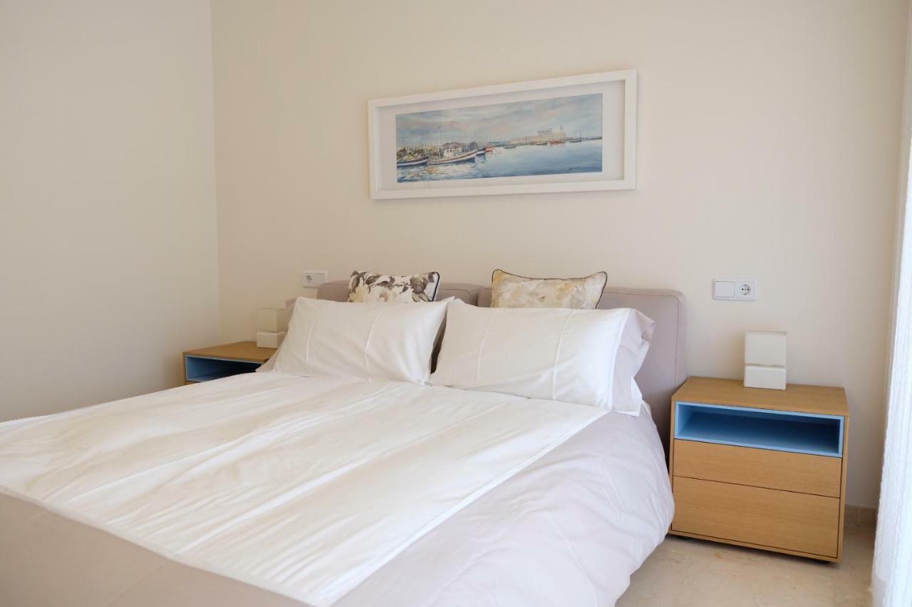 Luxury Modern With Terrace, Pool And Garage! Appartement Marbella